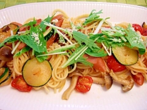 夏休み　ソーセージと夏野菜で子どものお昼パスタ